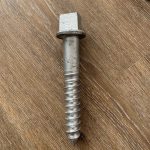 Square flange head wood screw